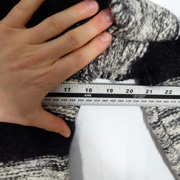 5 for $12 Cynthia Rowley Wool Blend Sweater Small Black Gray Cable Knit Mohair - Picture 6 of 8